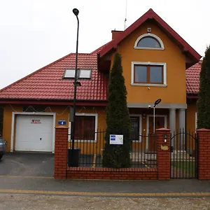  Kwatera prywatna Dworek W Zieleni